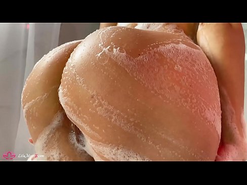 ❤️ Brunette Masturbates Pussy b'vibratur għal orga intens fid-doċċa ️❌ Porno f'mt.hdpornpics.ru ❌️